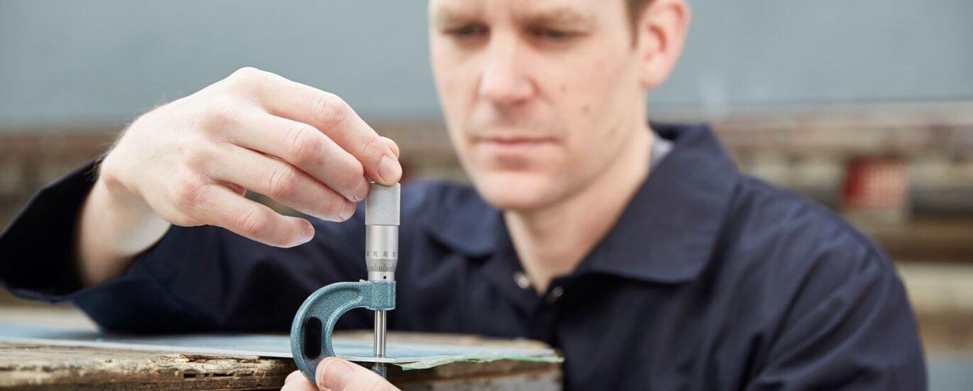 Anatomía de un micrómetro y cómo leerlo